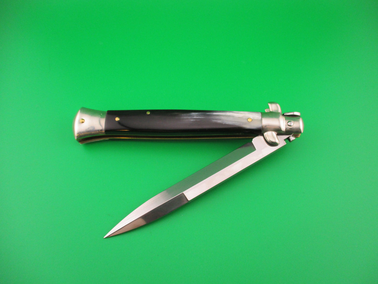 Walts LATAMA Cat 28cm Italian Stiletto Bayonet Blade Skunk horn Limited edition switchblade