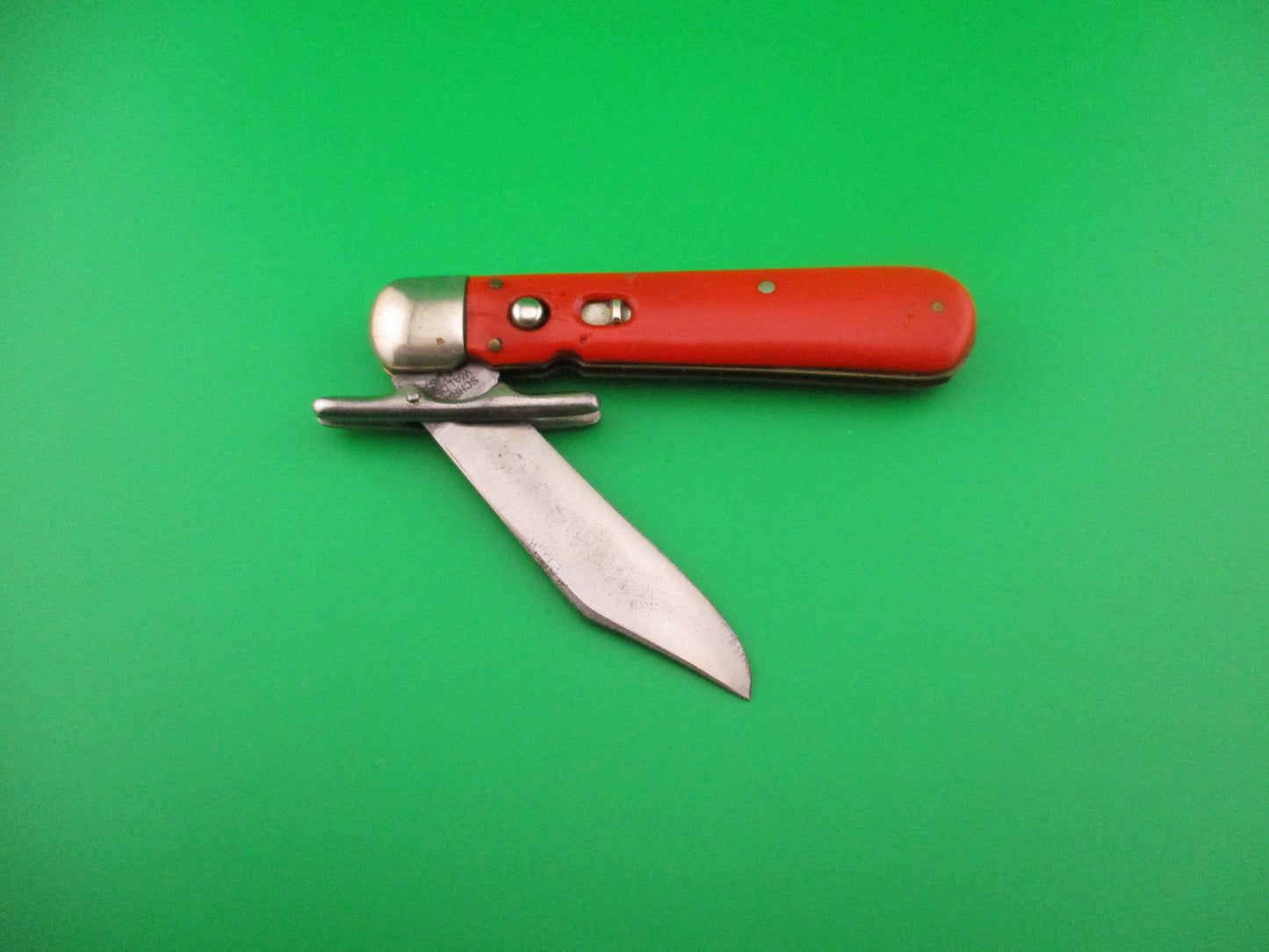Schrade Walden Craftsman 9540 Vintage 1950 Red folding guard automatic knife