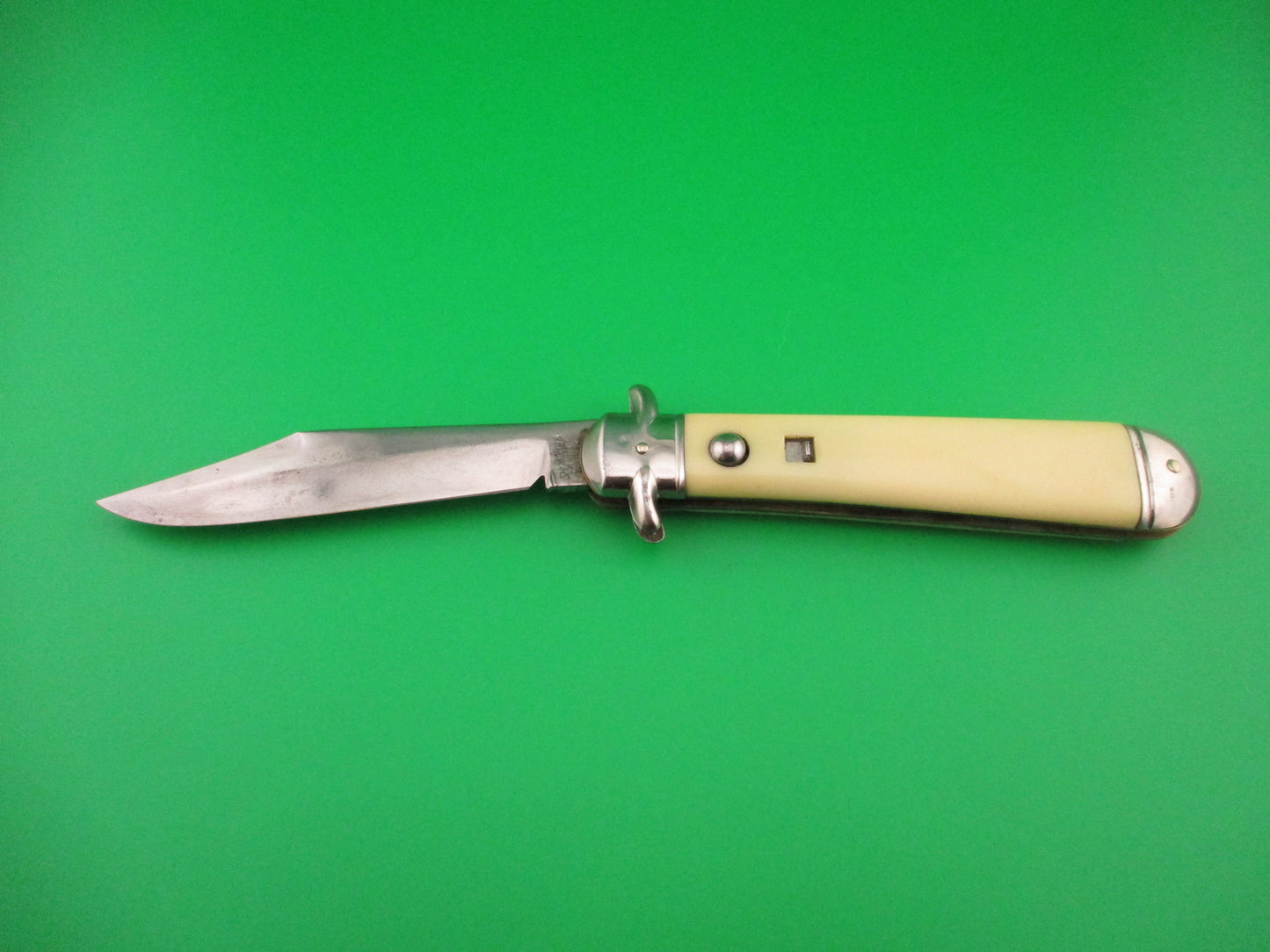 COLONIAL SHUR SNAP JUMBO JACK #3301 Cream automatic knife