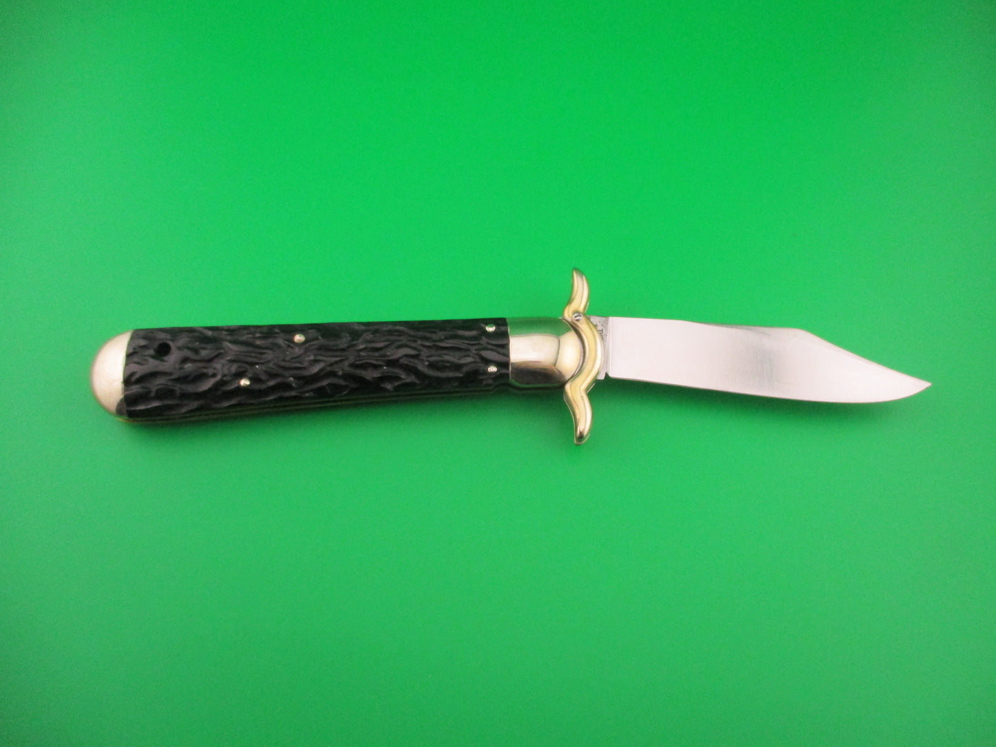 Flylock Vintage Hunter Lazy W folding guards Antique automatic knife
