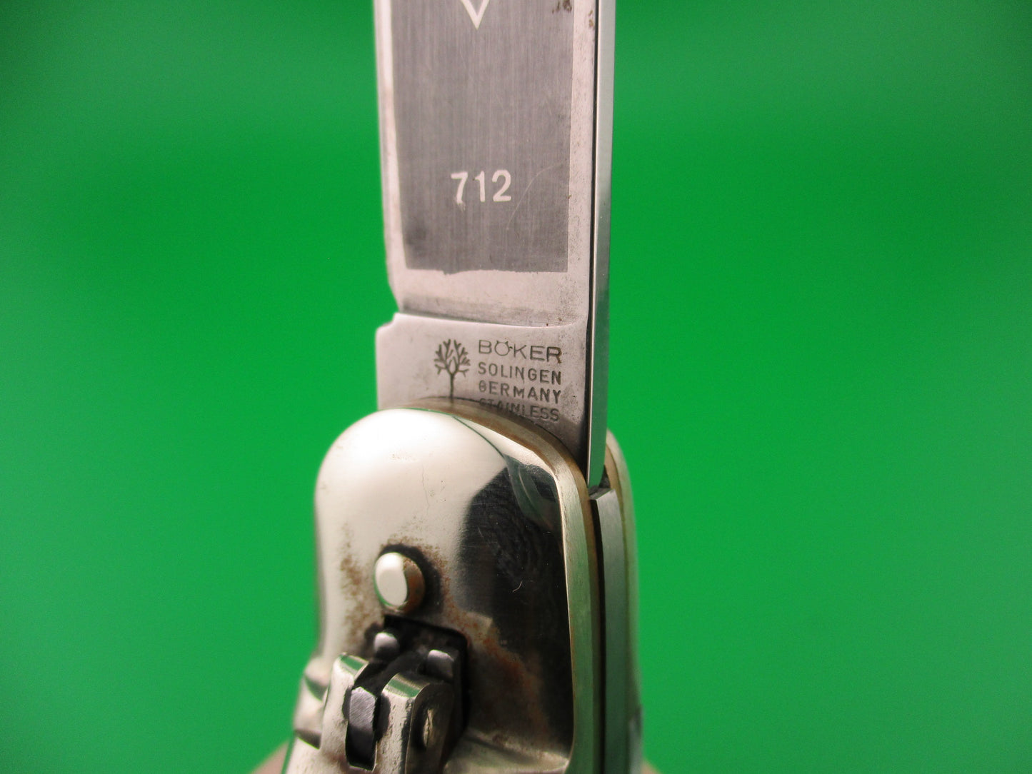 BOKER TREE BRAND CLASSIC 712 11cm German Lever automatic knife Gray bone