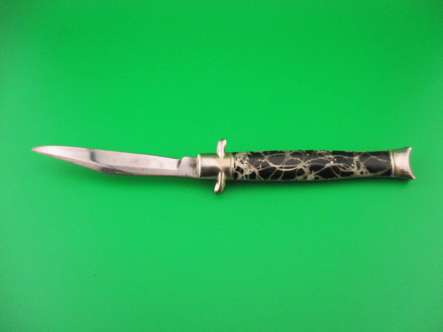 Edgemaster Tinny Bowtie 1950s Vintage American switchblade knife