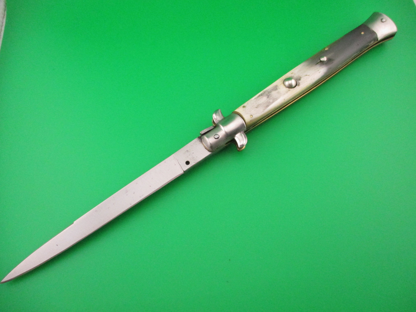 Rostfrei 2 33cm Italian Transitional vintage 1970s Brazilian horn swivel bolster automatic knife