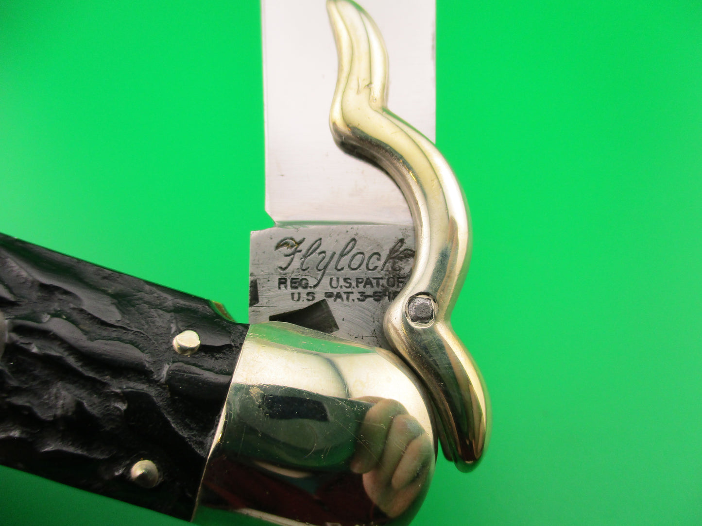 Flylock Vintage Hunter Lazy W folding guards Antique automatic knife