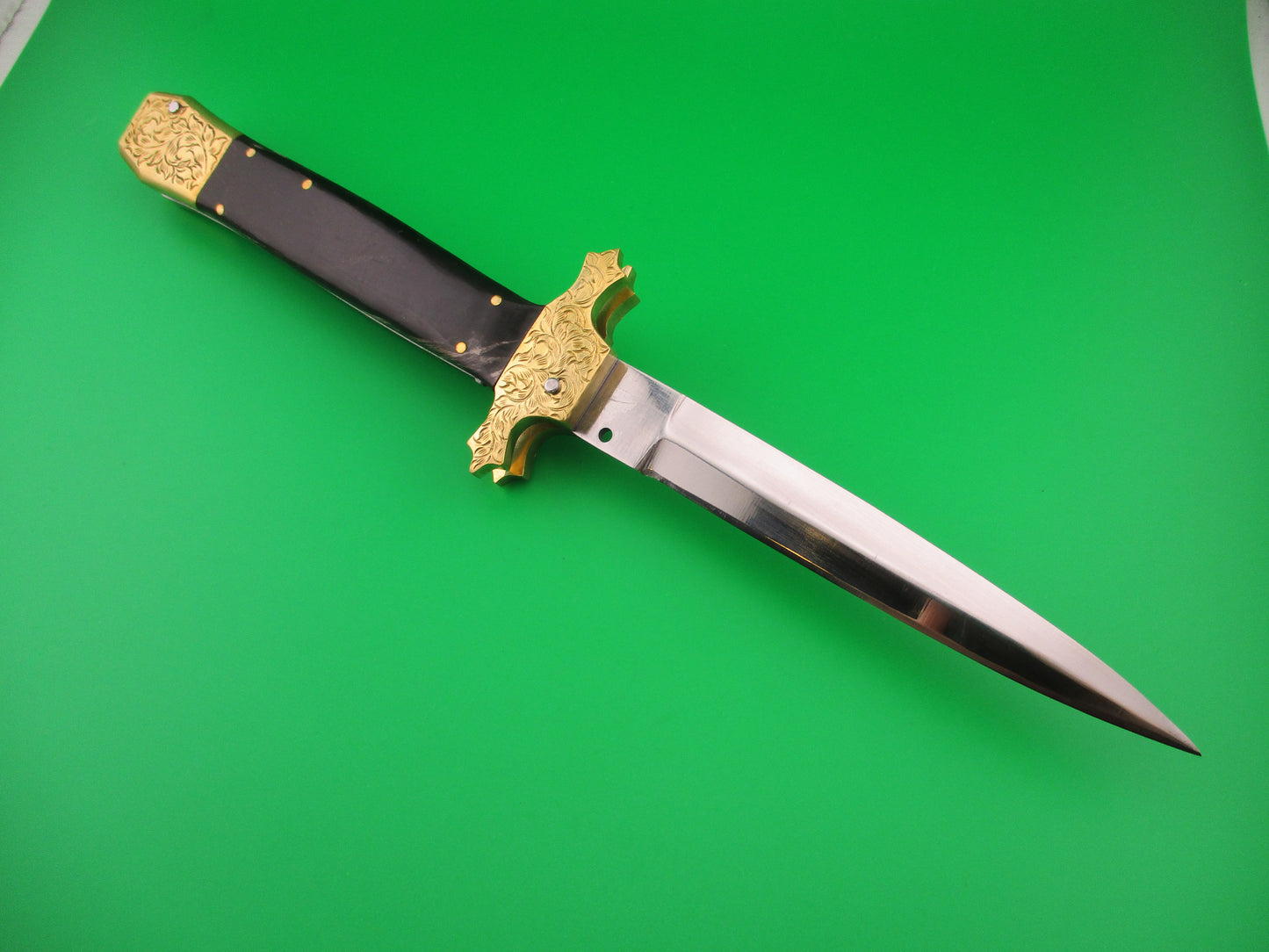 Sterile 29cm Custom Oval button & Horn Sheffield Inspired automatic knife