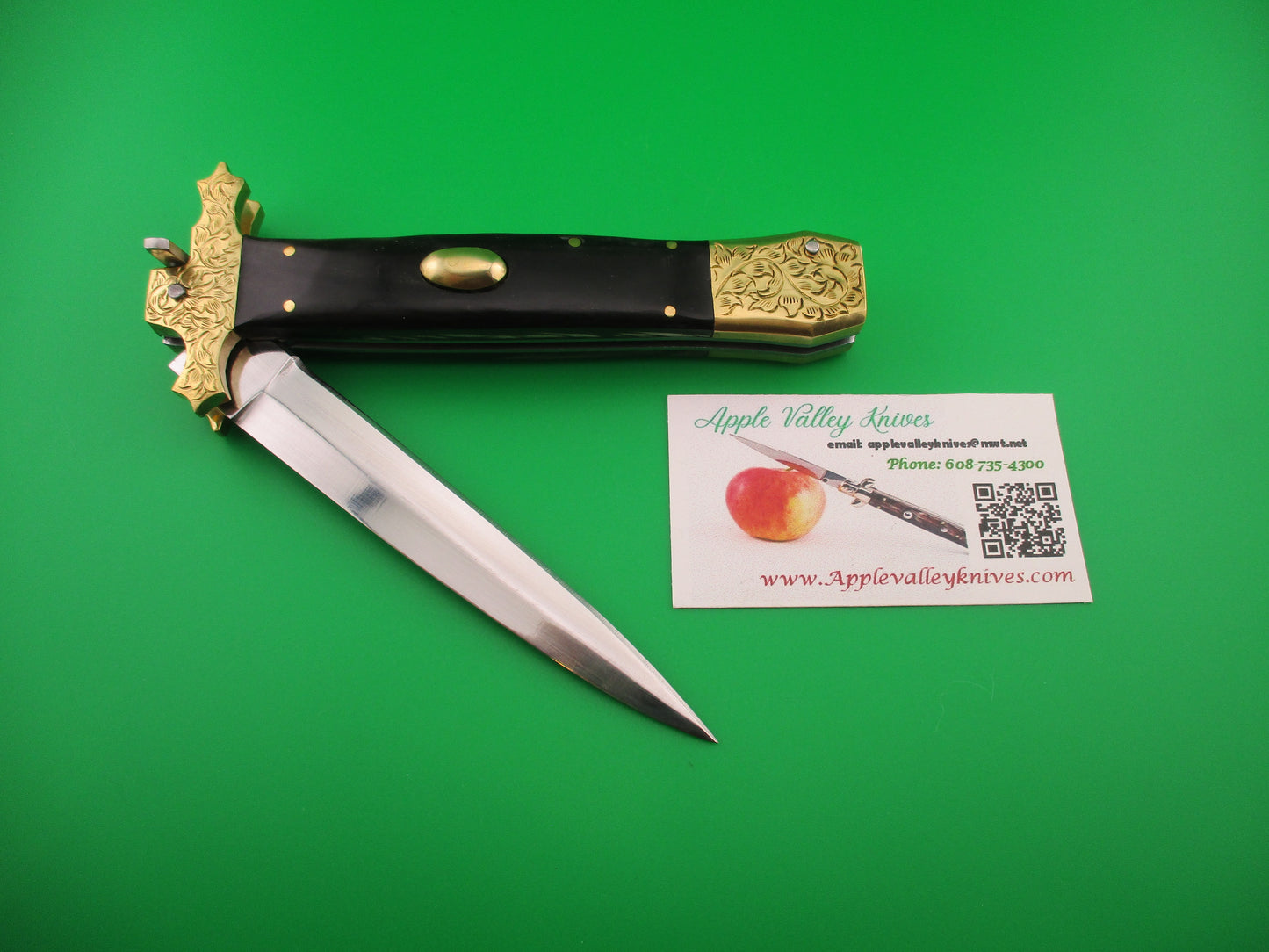 Sterile 29cm Custom Oval button & Horn Sheffield Inspired automatic knife