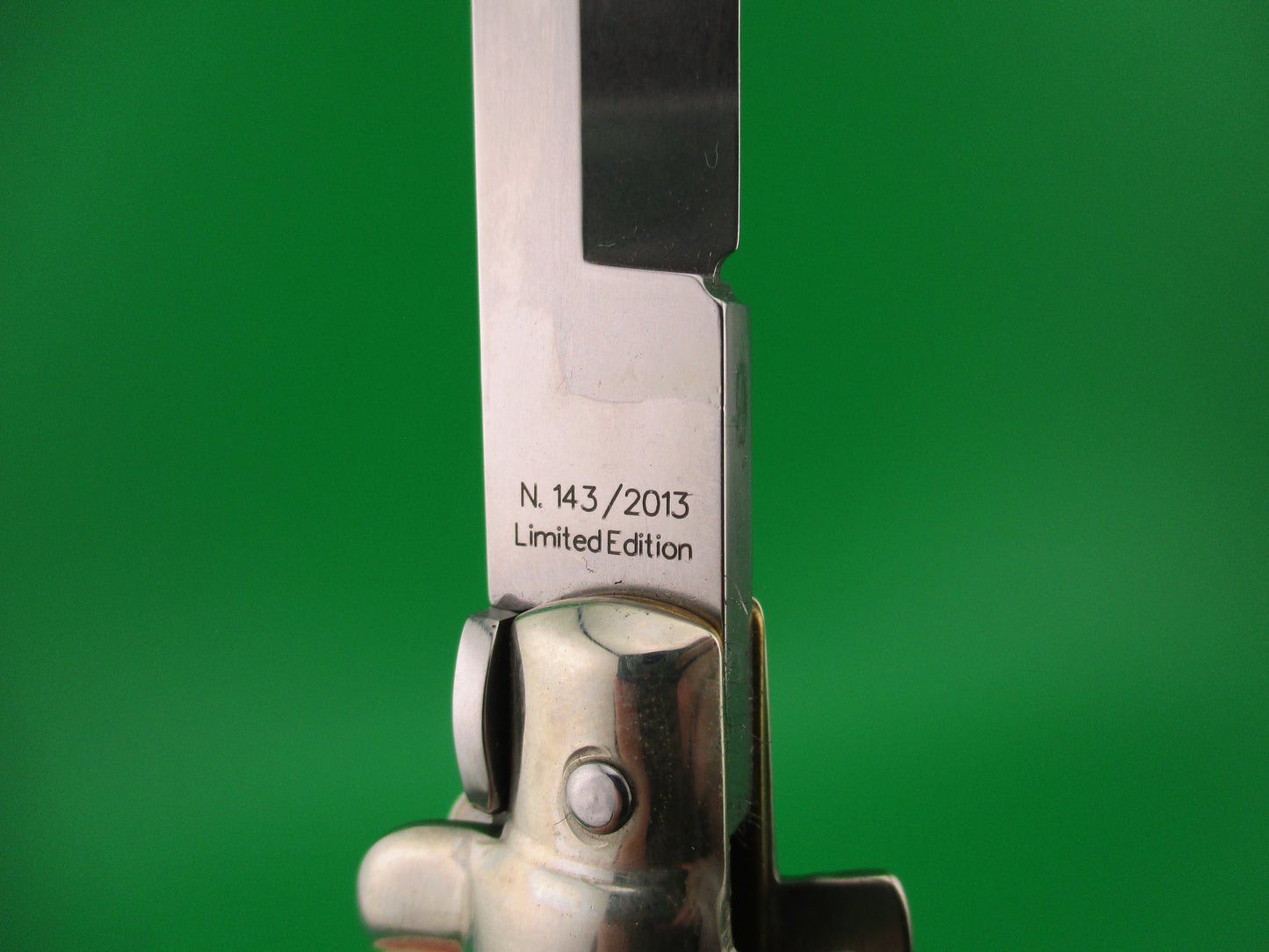 Walts LATAMA Cat 28cm Italian Stiletto Bayonet Blade Skunk horn Limited edition switchblade