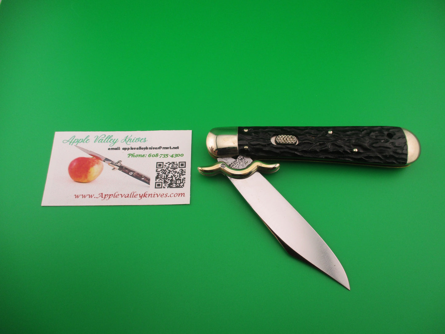 Flylock Vintage Hunter Lazy W folding guards Antique automatic knife