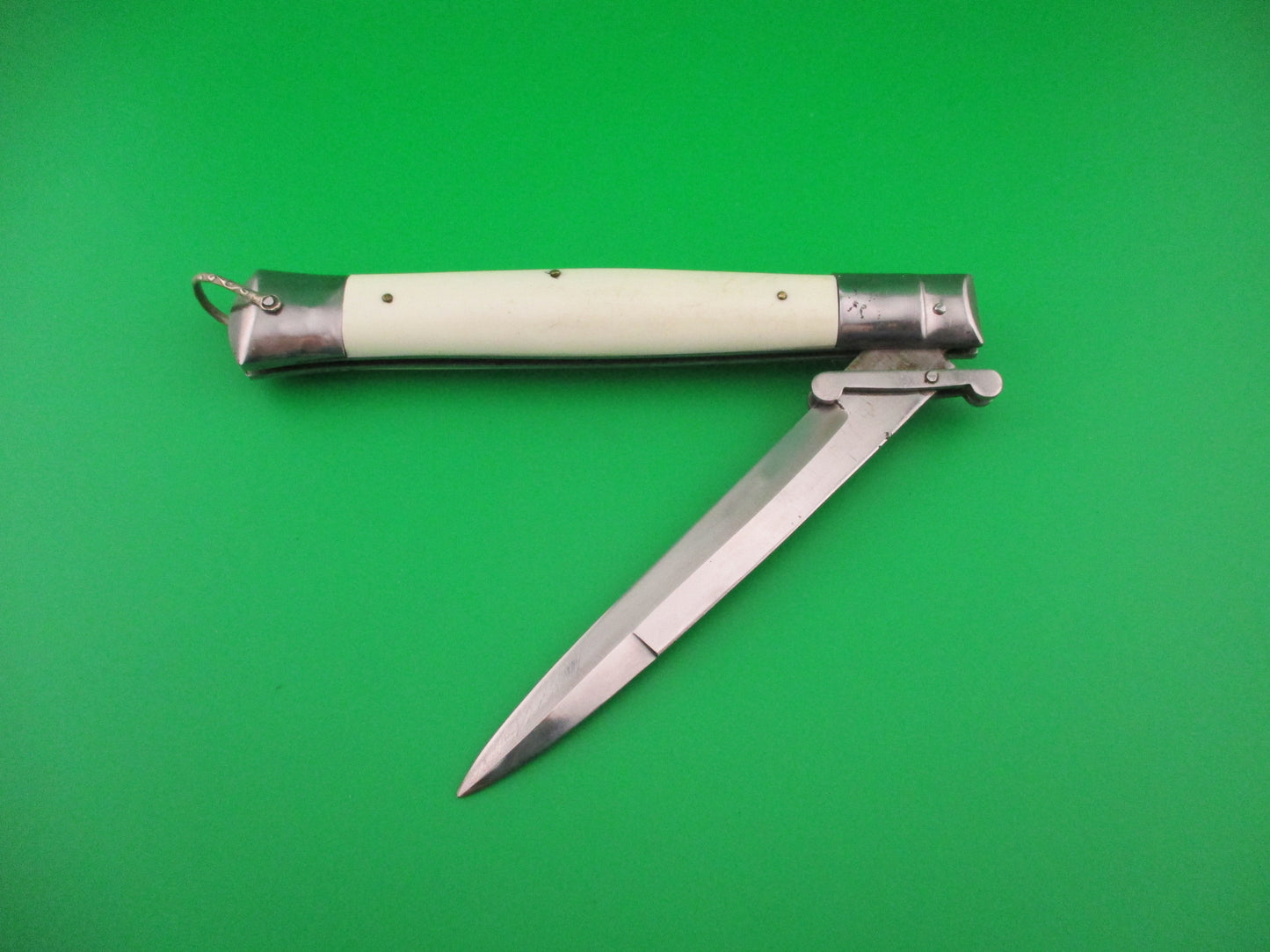 Rizzuto Estileto Milano 27cm Japanese Swing guard White vintage automatic knife