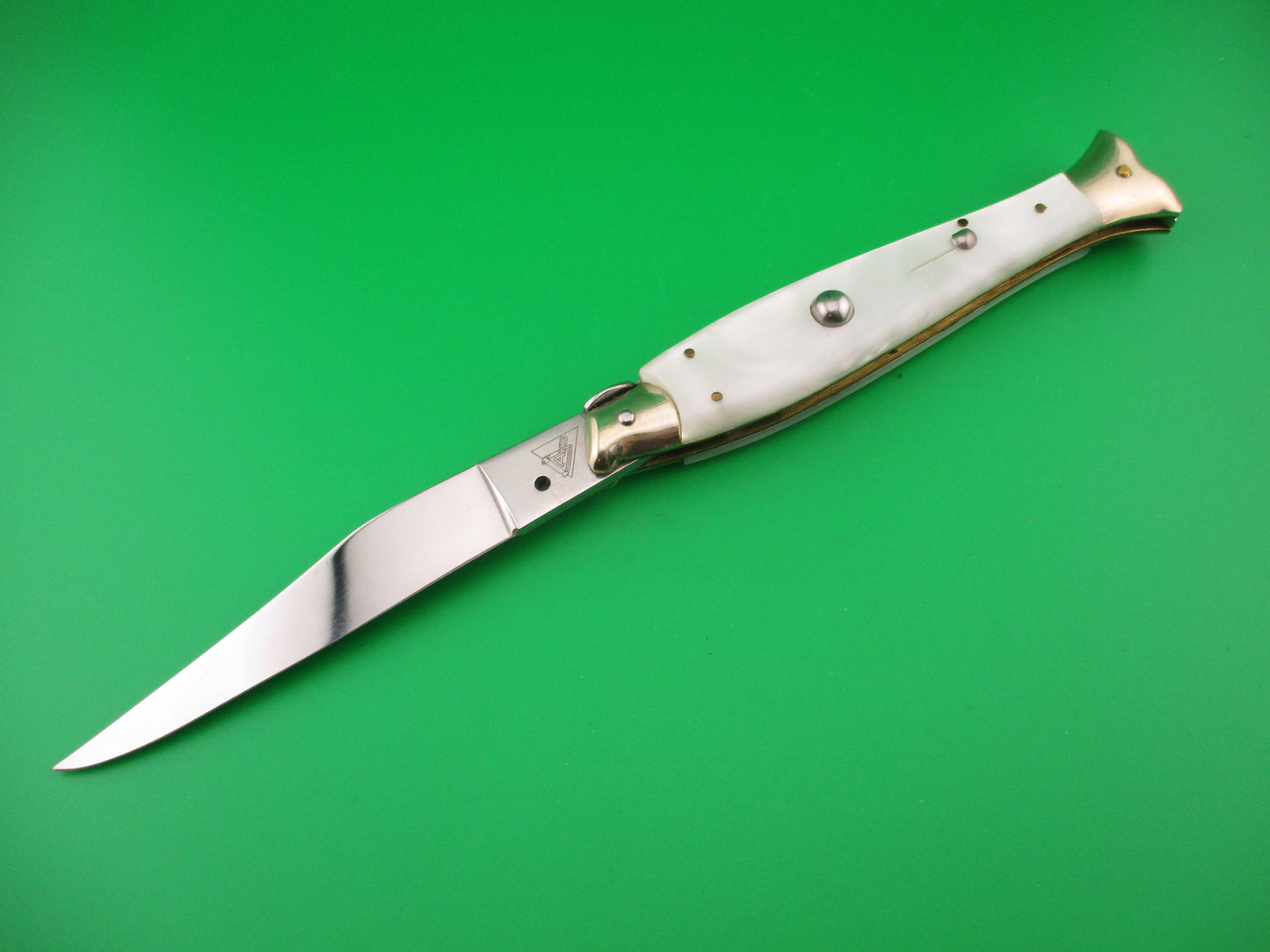 AKC 25cm Italian Picklock Fishtail Pearlex Acrylic automatic knife