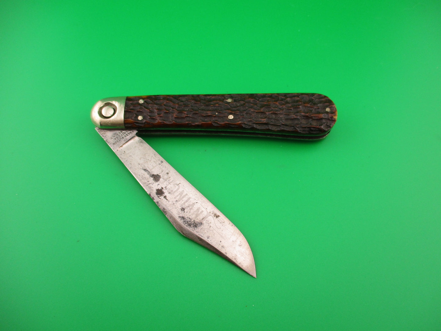 Press Button Knife Co #1000 INVINCIBLE antique switchblade knife good etch