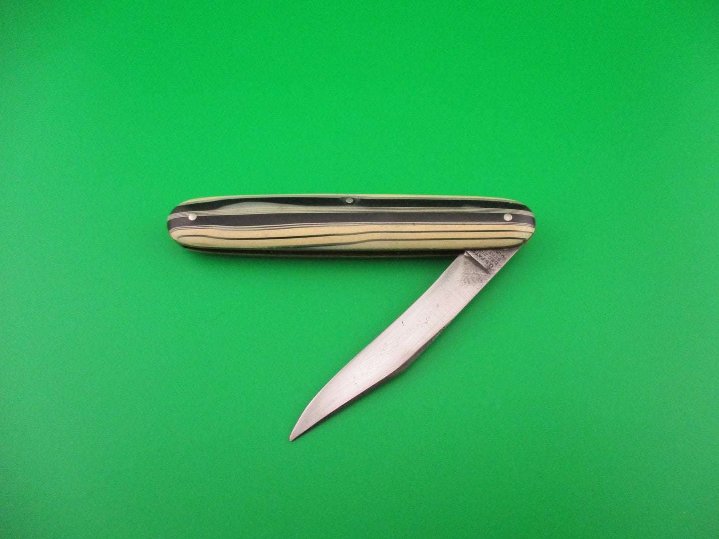 Schrade Cut Co #1404H Single Jack Black & White Celluloid switchblade knife