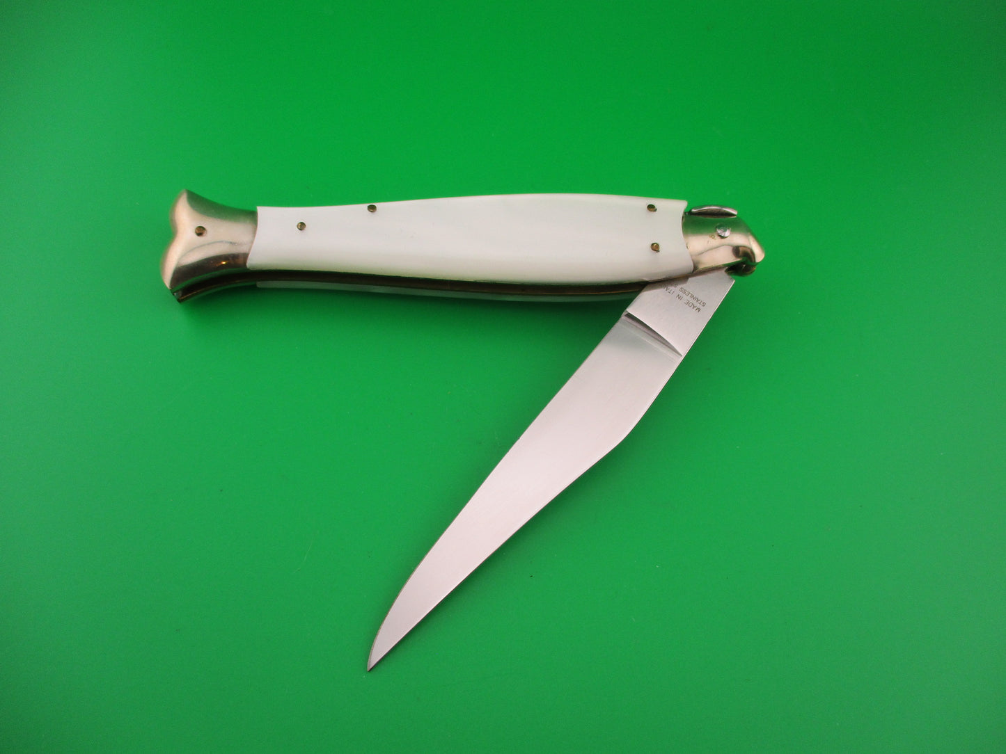 AKC 25cm Italian Picklock Fishtail Pearlex Acrylic automatic knife