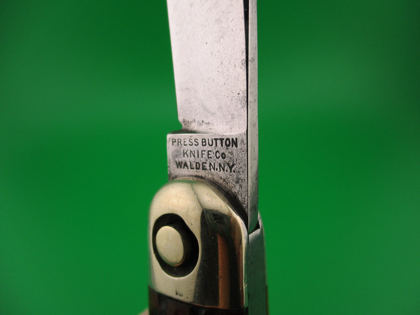 Press Button Knife Co Business model antique automatic knife w ETCH