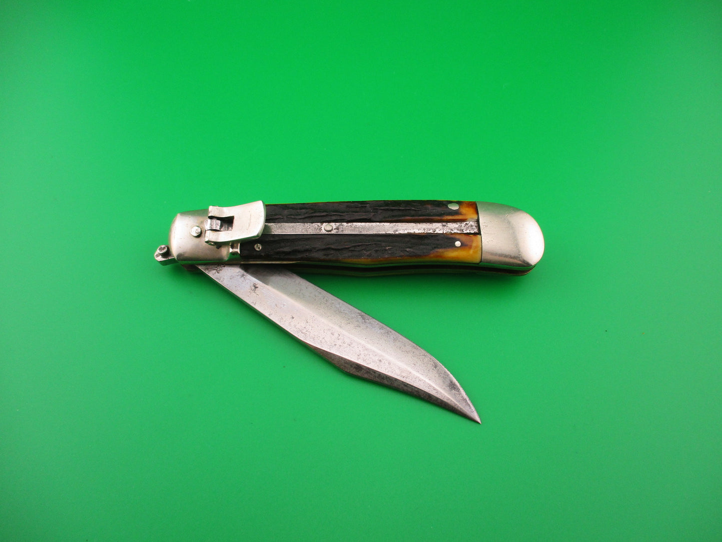 KA-BAR Lever Stag transitional 1930s vintage switchblade knife