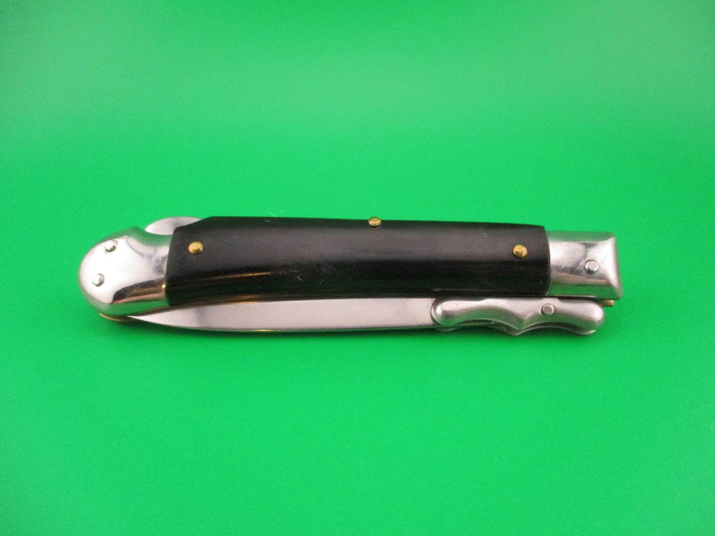 z AKC ITALY 19cm Italian Medici Swing Guard Horn handled automatic knife