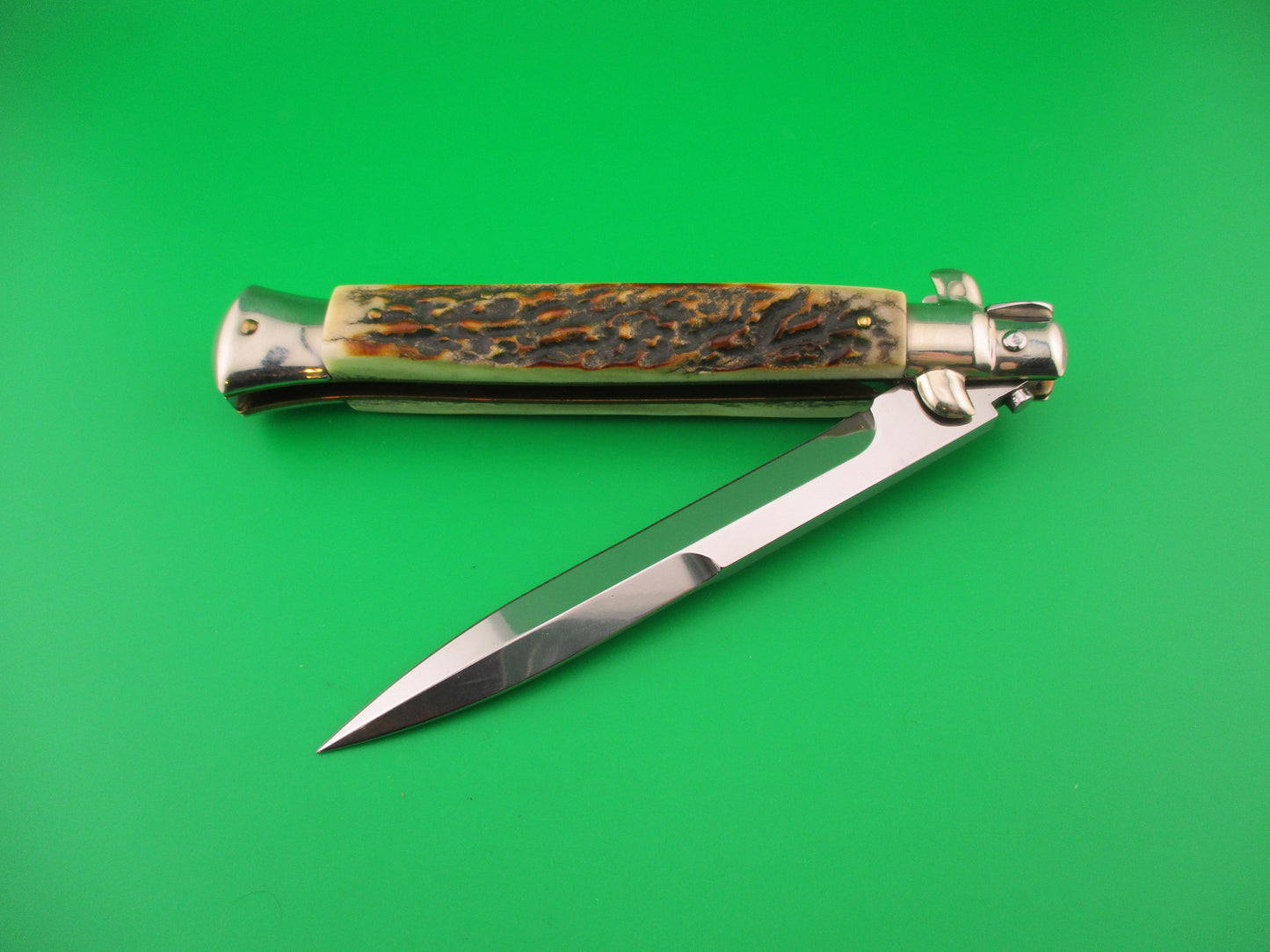 Walts LATAMA (Cat) 28cm Italian stiletto Bayonet Blade Stag switchblade knife