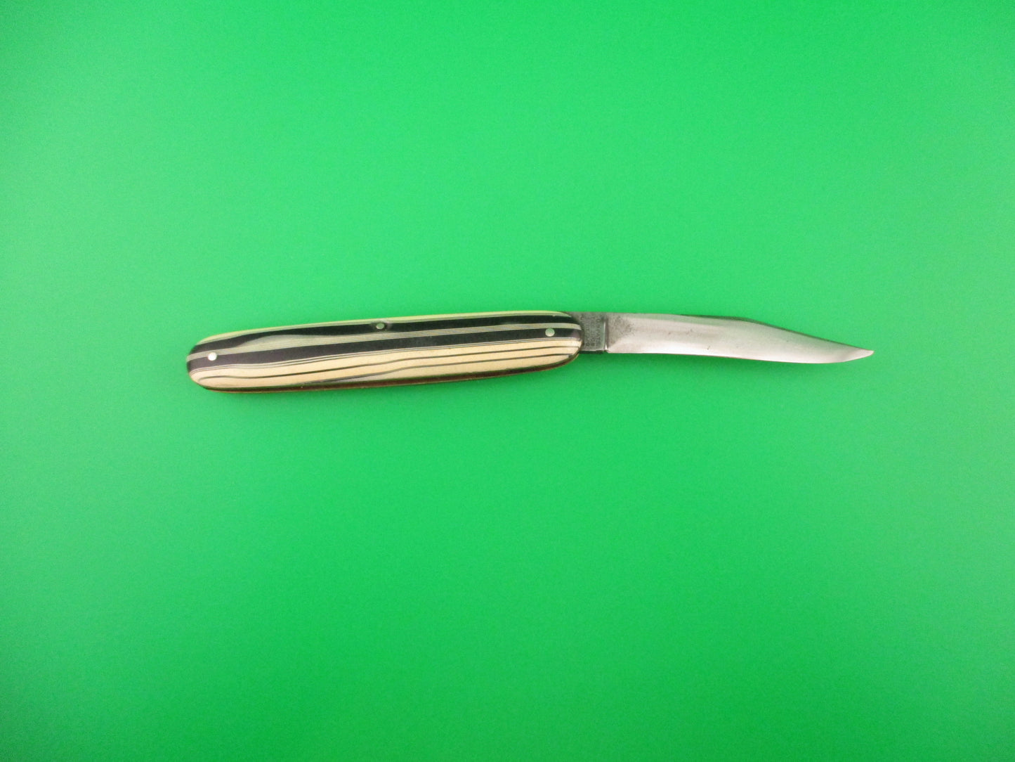 Schrade Cut Co #1404H Single Jack Black & White Celluloid switchblade knife