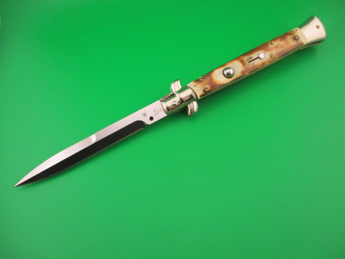 Walts LATAMA (Cat) 28cm Italian stiletto Bayonet Blade Stag switchblade knife