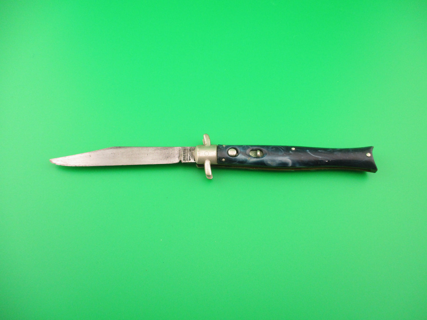 PRESTO PAT JAN 30, 40 Bowtie #5500 Blue & white Swirl vintage automatic knife