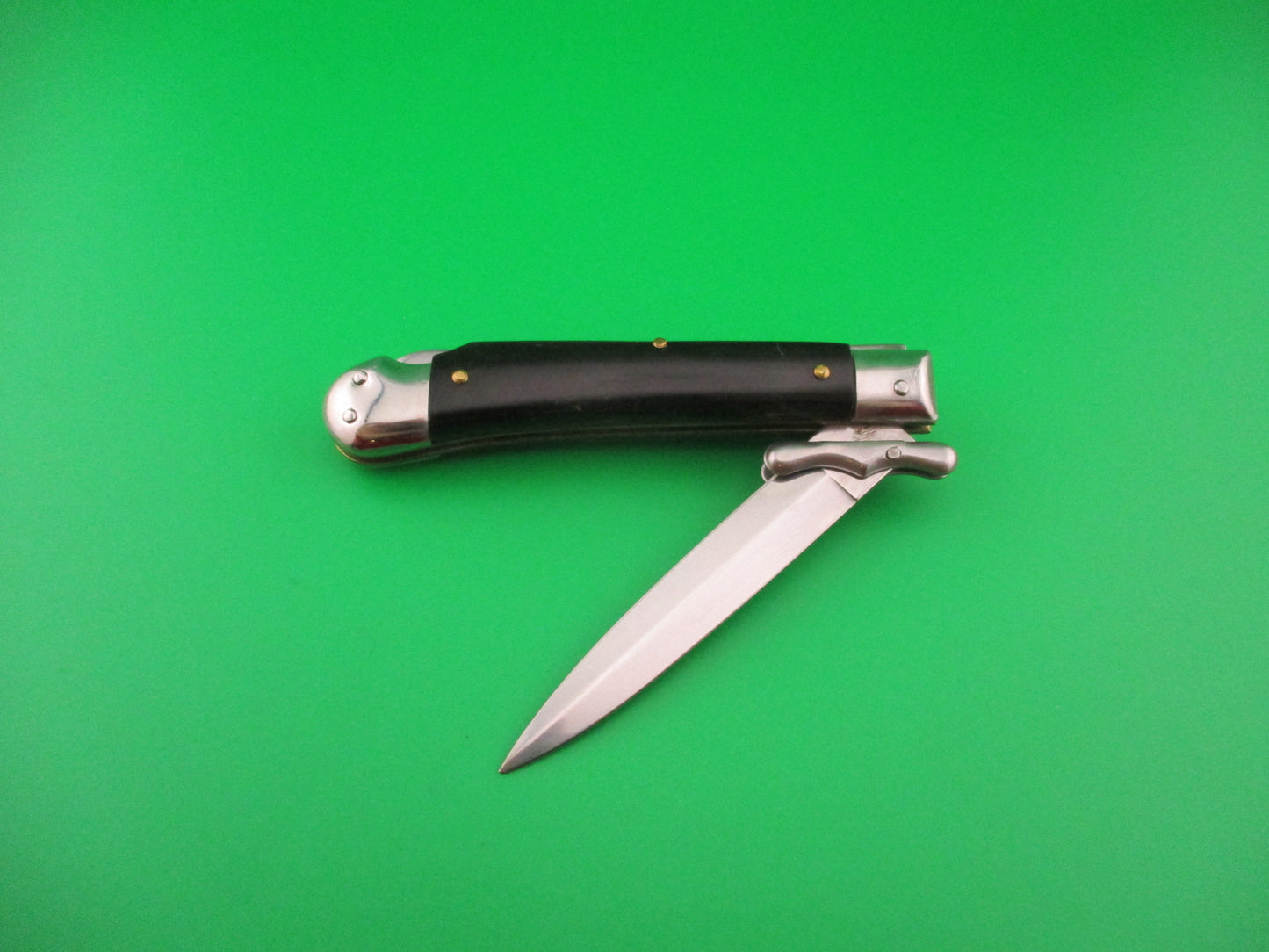z AKC ITALY 19cm Italian Medici Swing Guard Horn handled automatic knife
