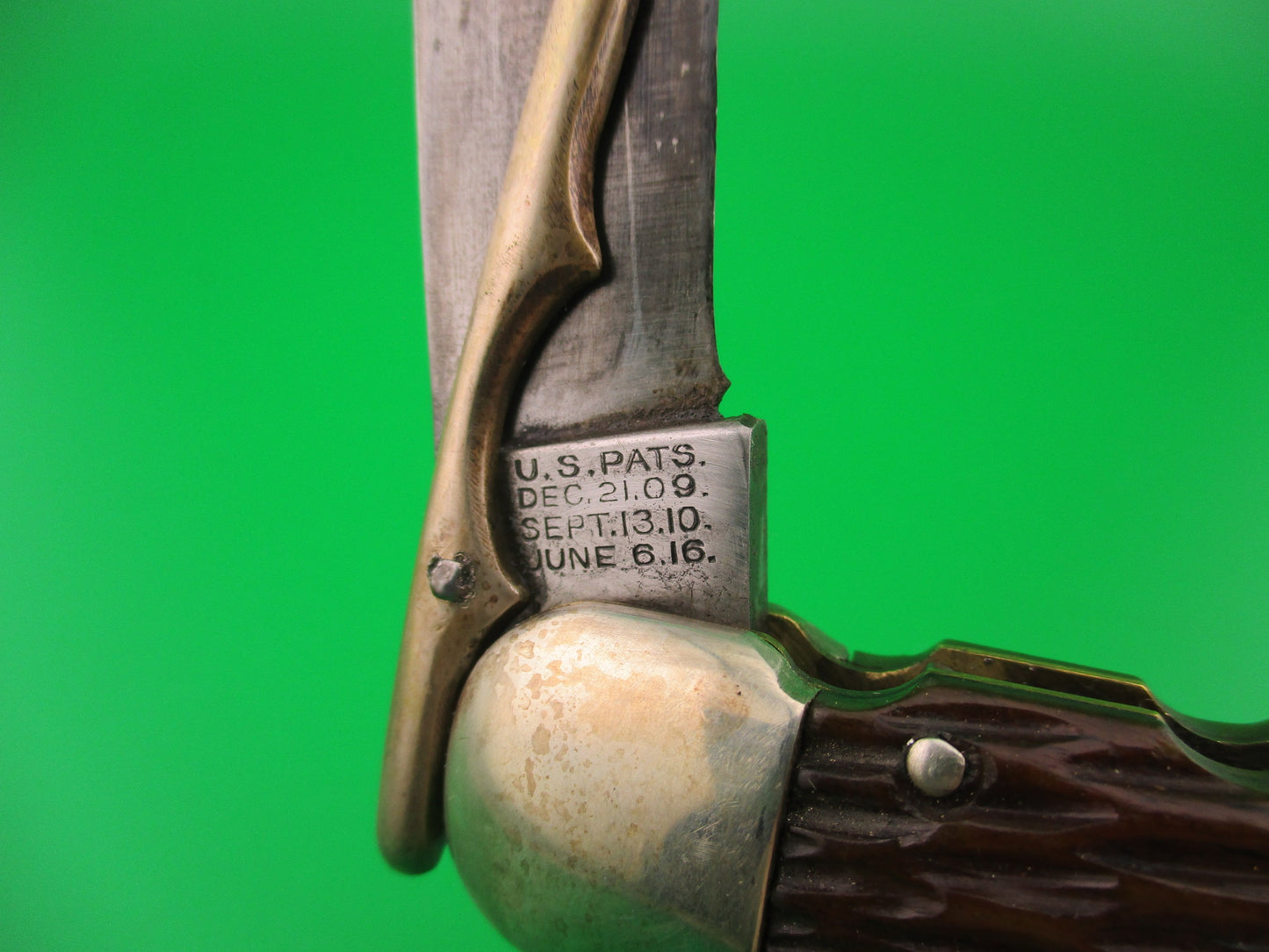 RARE LL Bean 4 7/8" Hunter's Pride Jigged bone Vintage automatic knife