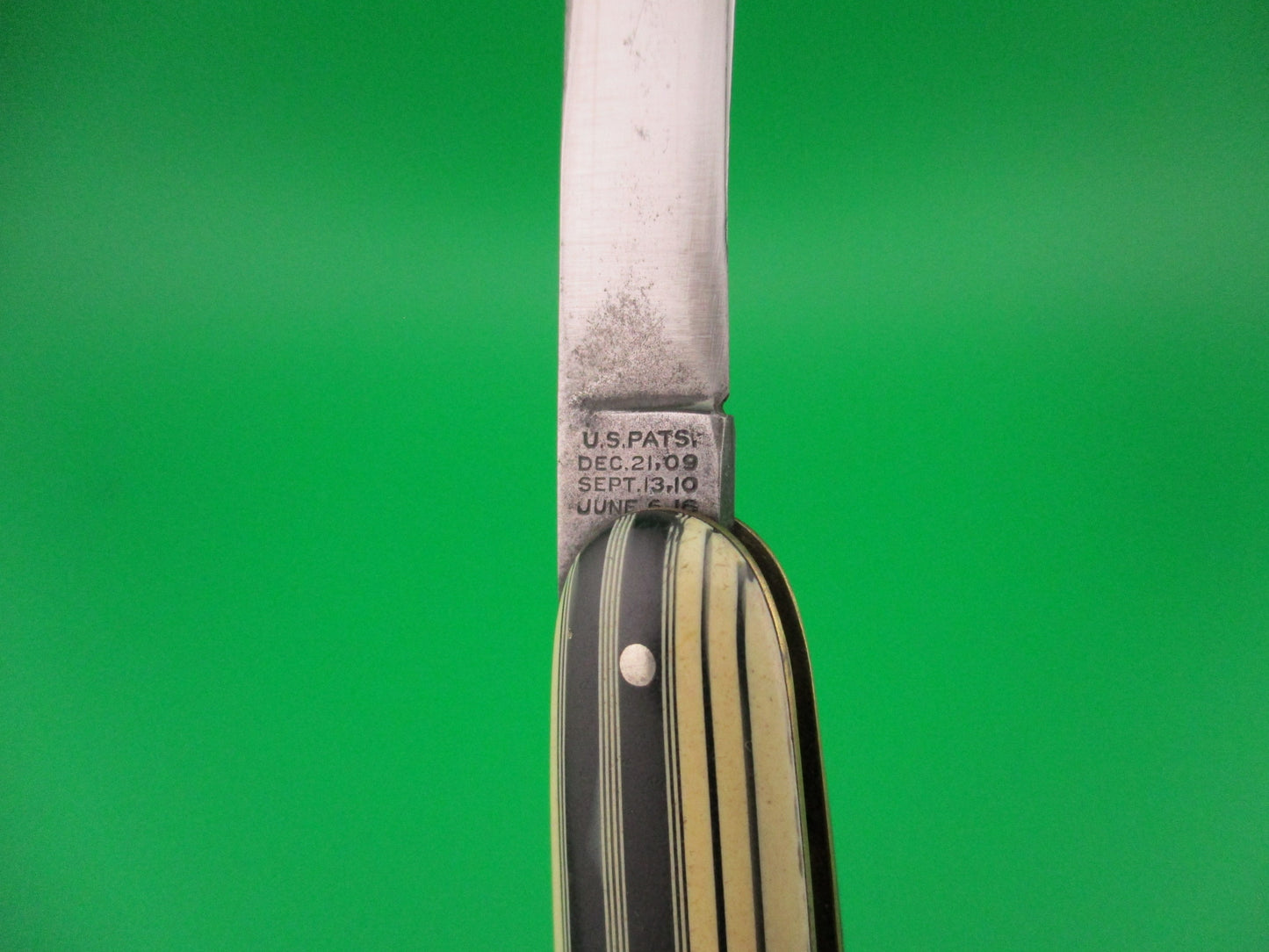 Schrade Cut Co #1404H Single Jack Black & White Celluloid switchblade knife