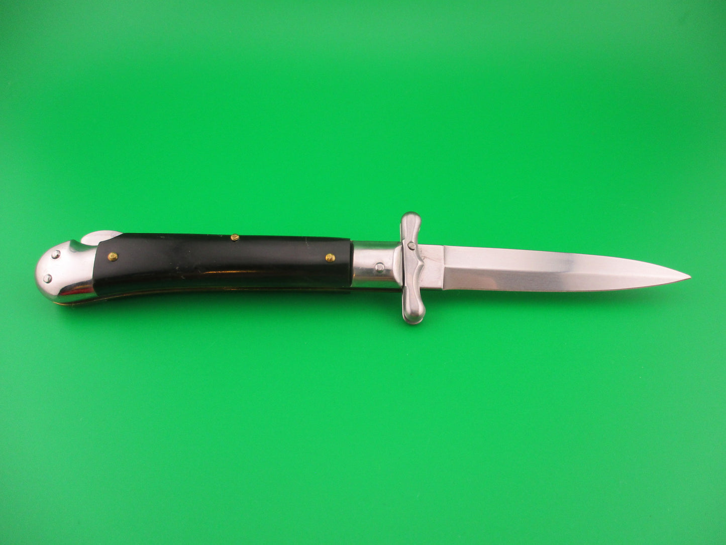 z AKC ITALY 19cm Italian Medici Swing Guard Horn handled automatic knife