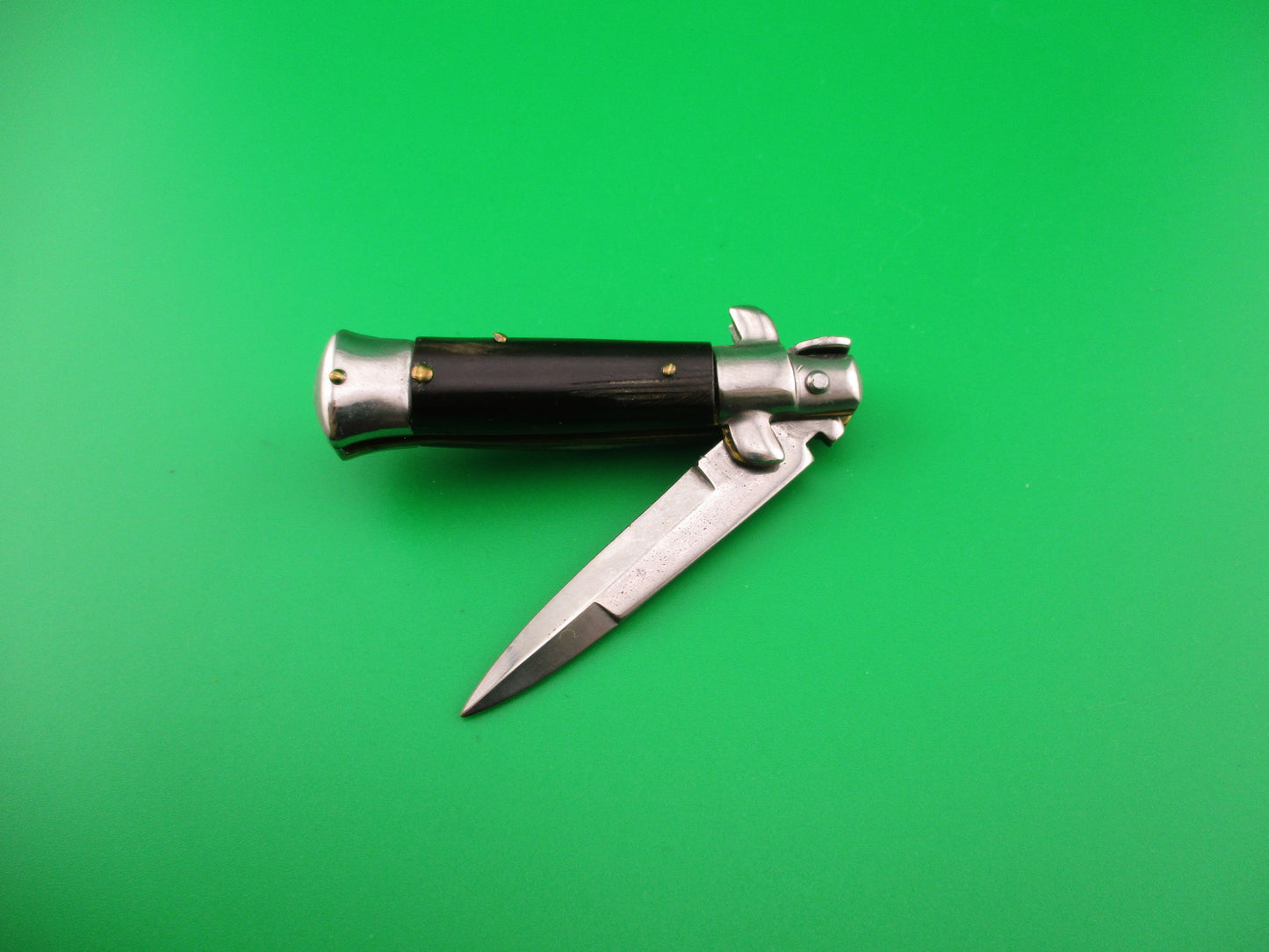 MANIAGO ITALY 12cm Italian Swivel bolster Bayonet streaked horn automatic knife