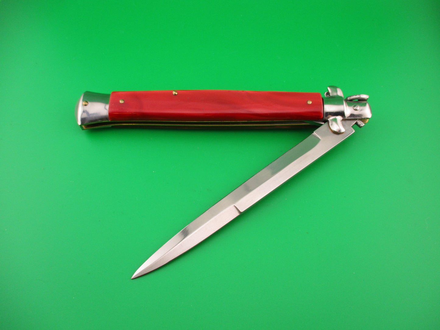 MADE IN ITALY 33cm Italian Swivel Bolster RED acrylic automatic knife