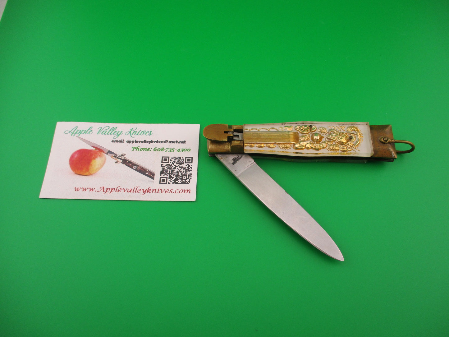 STAINLESS STEEL 19cm Japanese Bullfighter Dragon White Lever vintage automatic knife