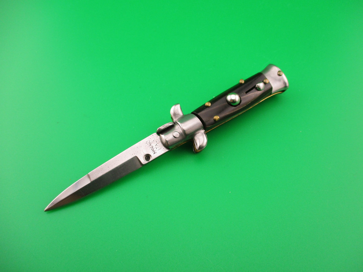 MANIAGO ITALY 12cm Italian Swivel bolster Bayonet streaked horn automatic knife