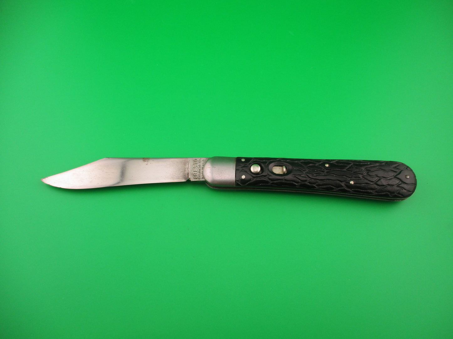 PRESTO Hunter Black Wormgroove scales Vintage Schrade automatic knife
