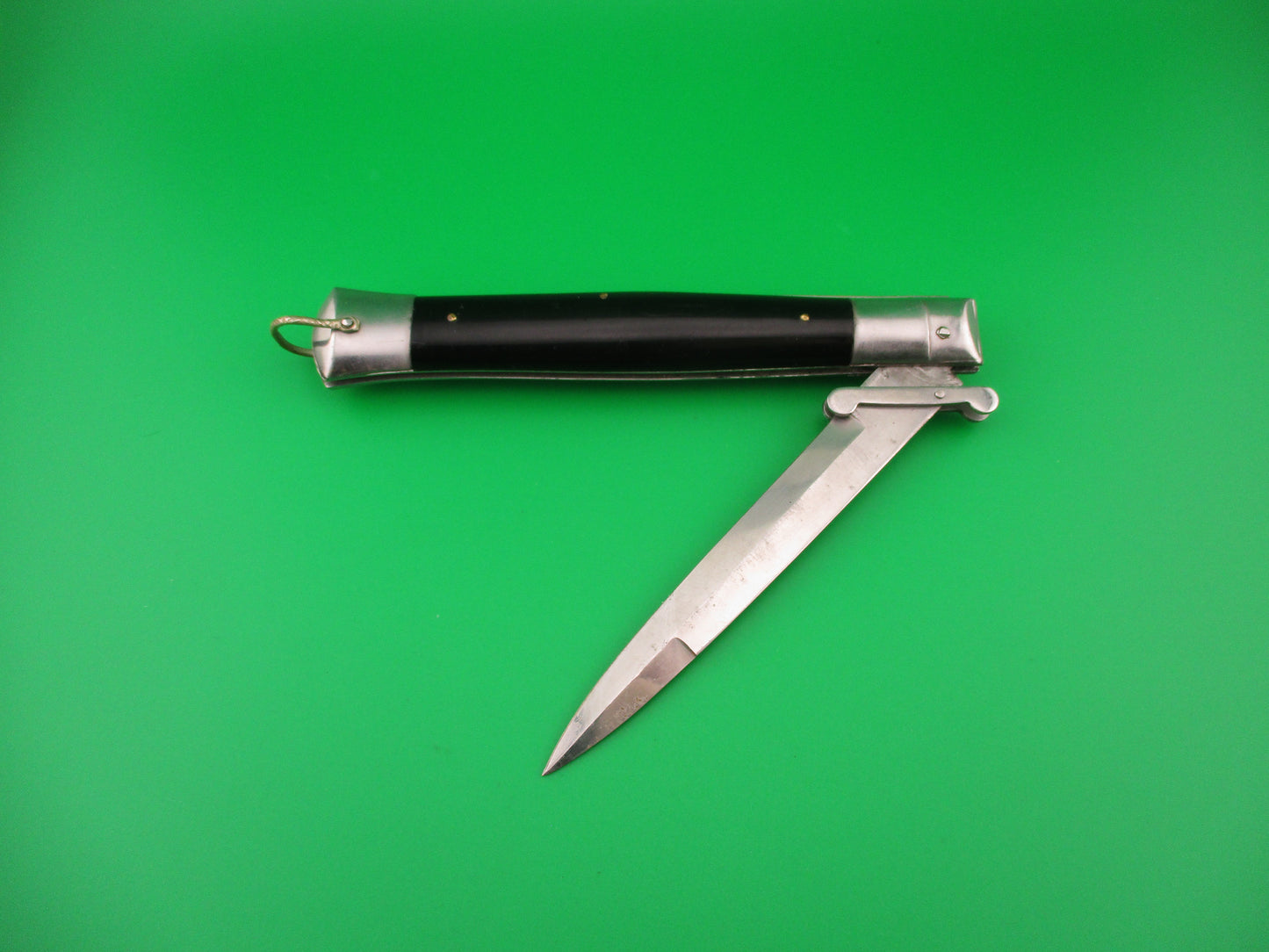 Rizzuto Estileto Milano 27cm Japanese Swing guard Black step bolster vintage switchblade