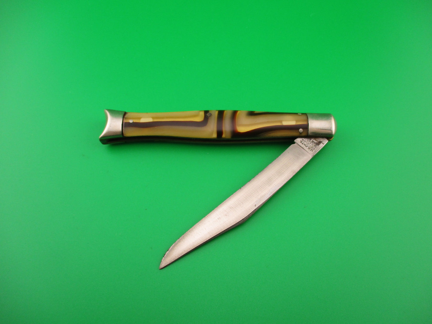 SHAPLEIGH HARDWARE Vintage A5 Fishtail Butter & Molasses switchblade knife