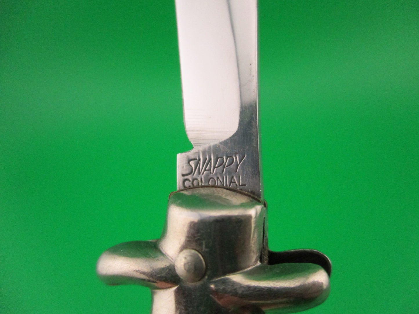 Colonial Snappy Vintage 2nd Gen 1950s Rootbeer bowtie keychain switchblade knife NM