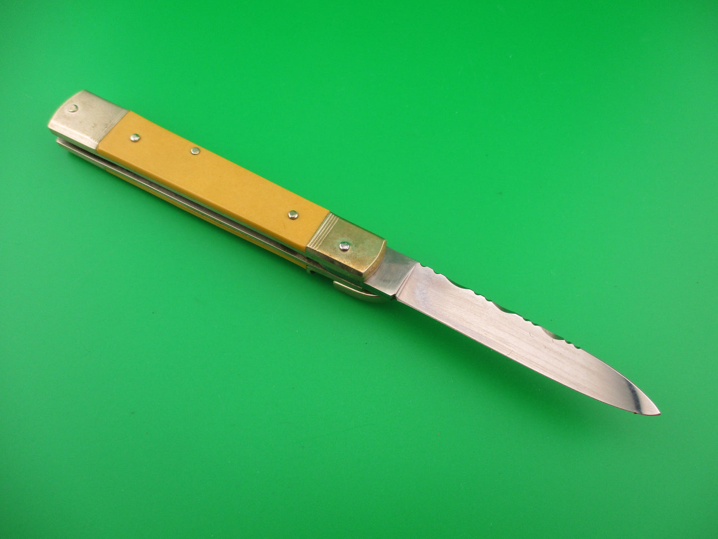 Hubertus SOLINGEN 11cm German Lever Slimline Yellow Micarta filework automatic knife