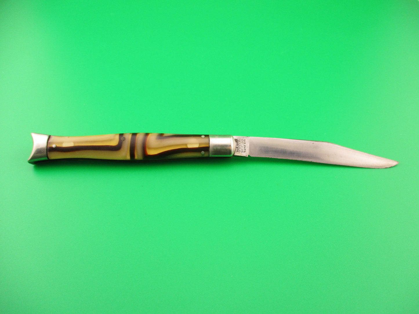 SHAPLEIGH HARDWARE Vintage A5 Fishtail Butter & Molasses switchblade knife