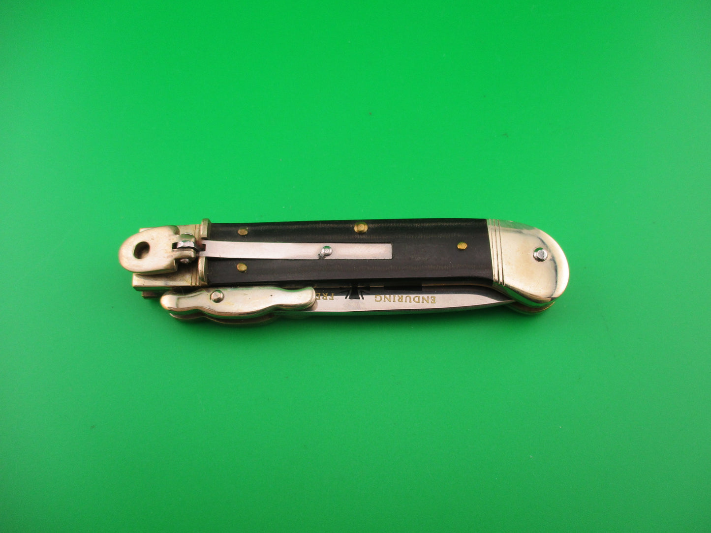 Hubertus 10cm Guardian Enduring Freedom swing guard Lever automatic knife