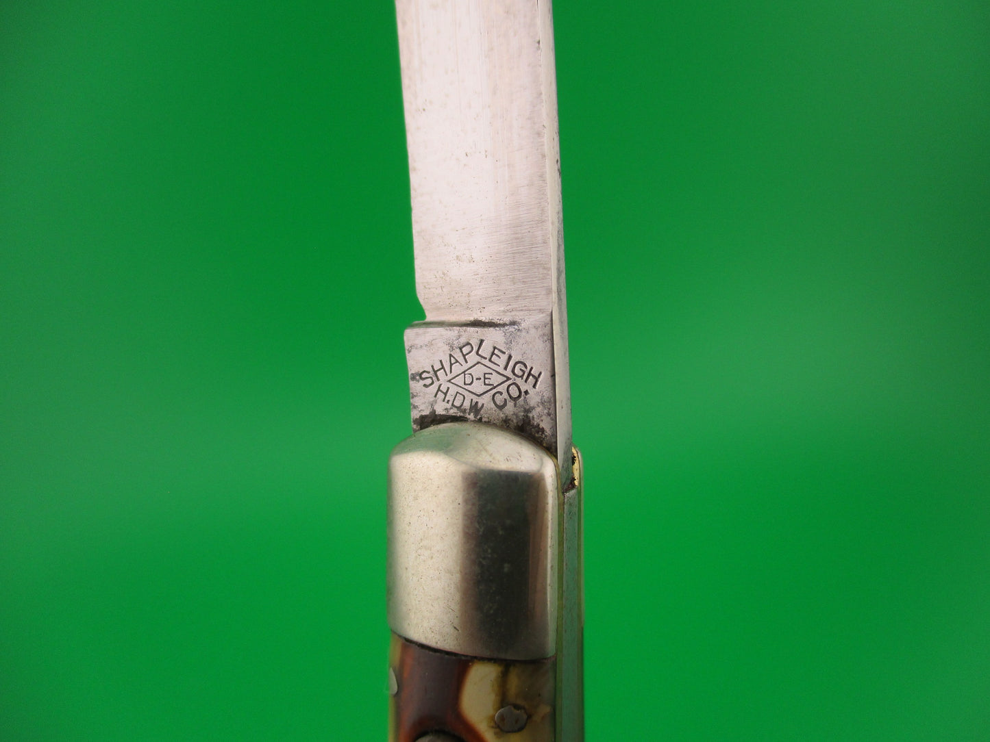 SHAPLEIGH HARDWARE Vintage A5 Fishtail Butter & Molasses switchblade knife