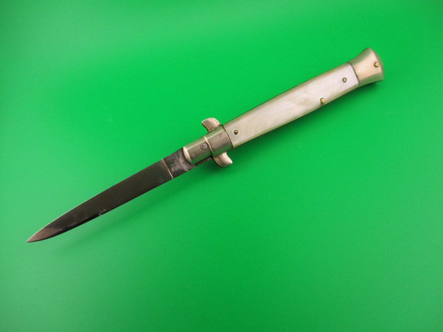 Rostfrei (slant) PATENT 22cm Italian BoBc Pearlex Vintage 1960s automatic knife