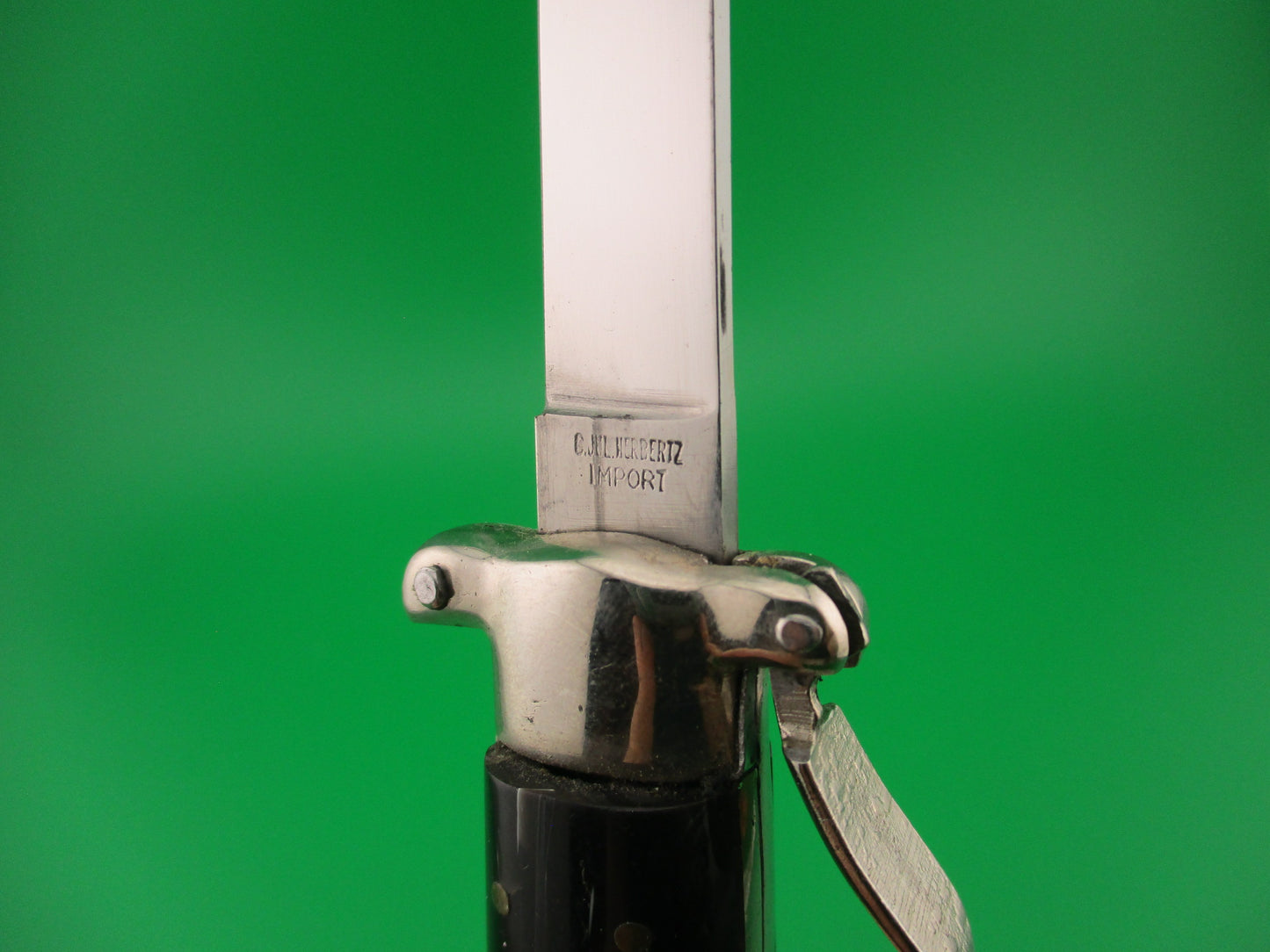 C. Jul Herbertz 21cm OTF Italian trapdoor flush button NOS switchblade vintage 1960s
