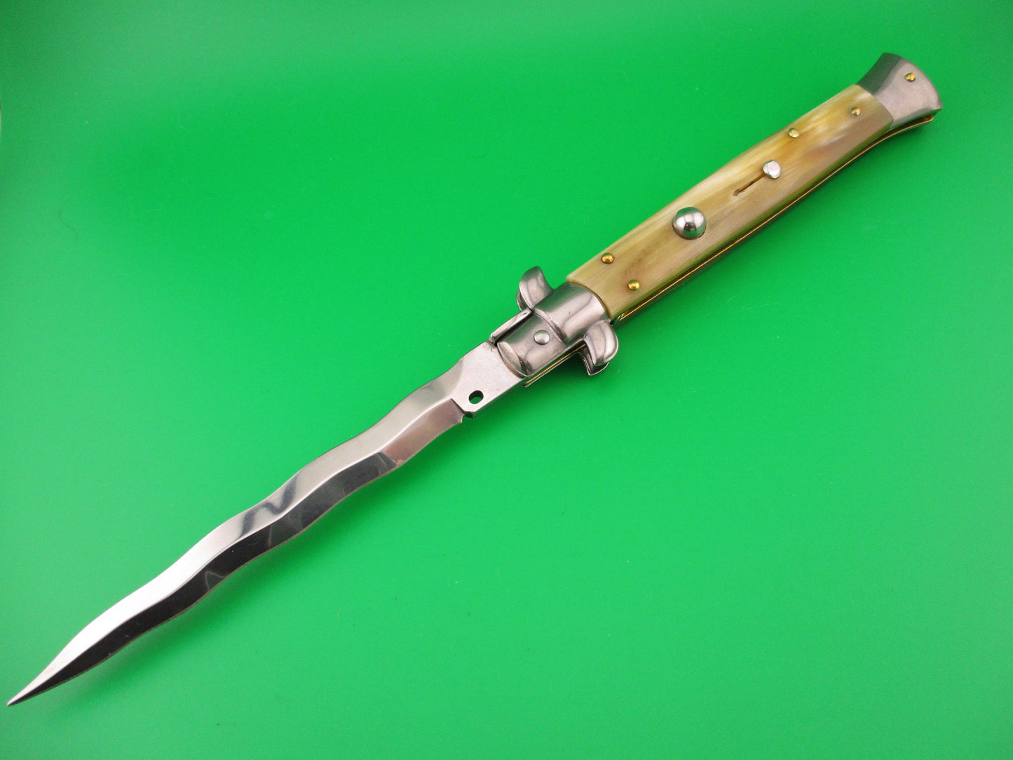 Frank B Italy 28cm Italian Swivel bolster KRIS blade Honey Horn automatic knife