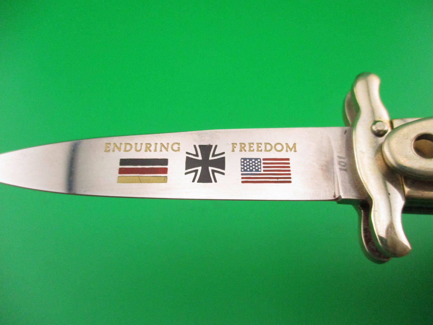 Hubertus 10cm Guardian Enduring Freedom swing guard Lever automatic knife