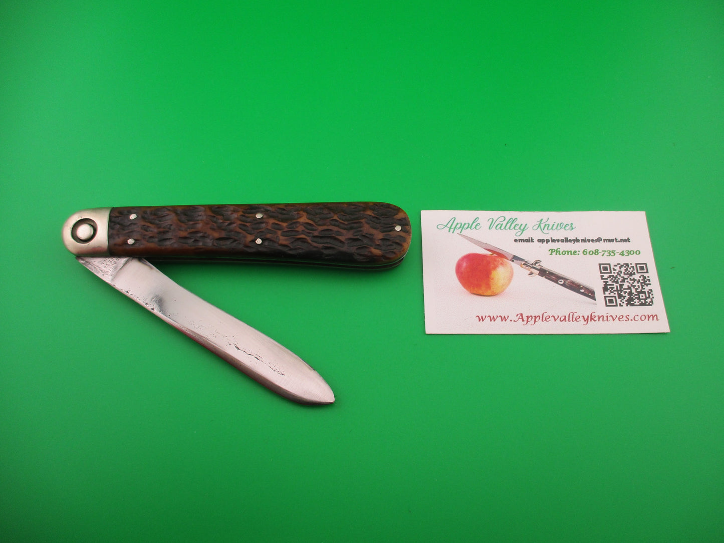 Press Button Knife Co Invincible Spear point blade picked bone switchblade knife