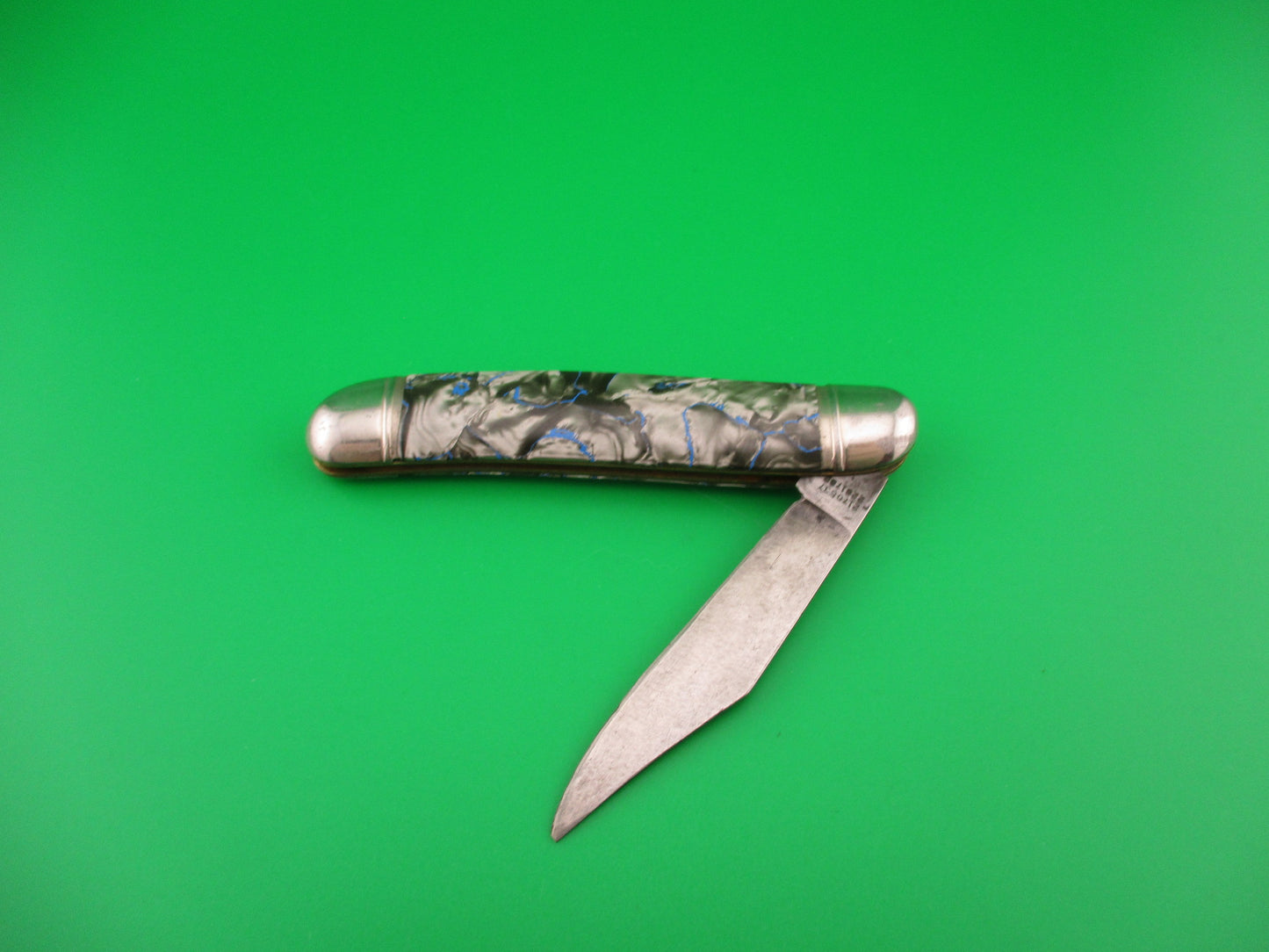 Hammer Brand Imperial Serpentine Jack Silver pearl Blue streaks switchblade knife