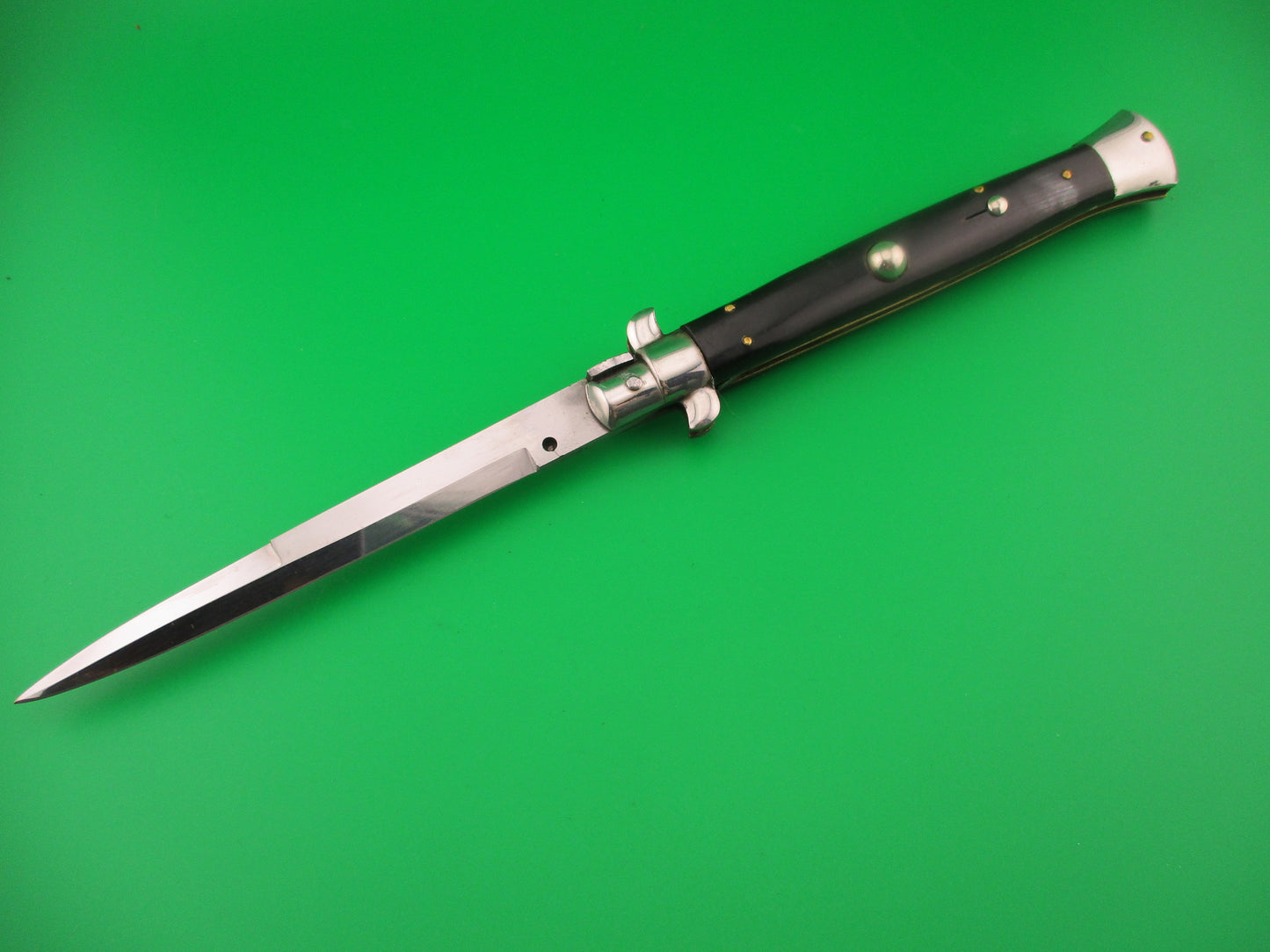 Sterile 28cm Italian Picklock 1950s vintage Black automatic knife