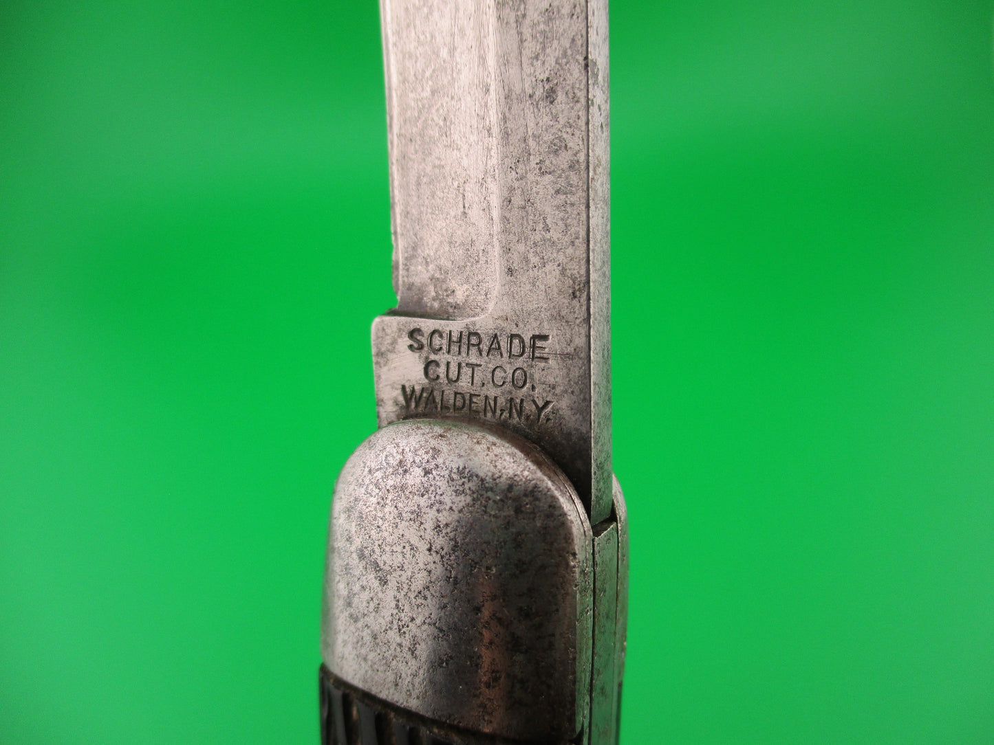 Schrade Cut Co 1614 3/4 Hunter Saber grind Black stagged automatic knife