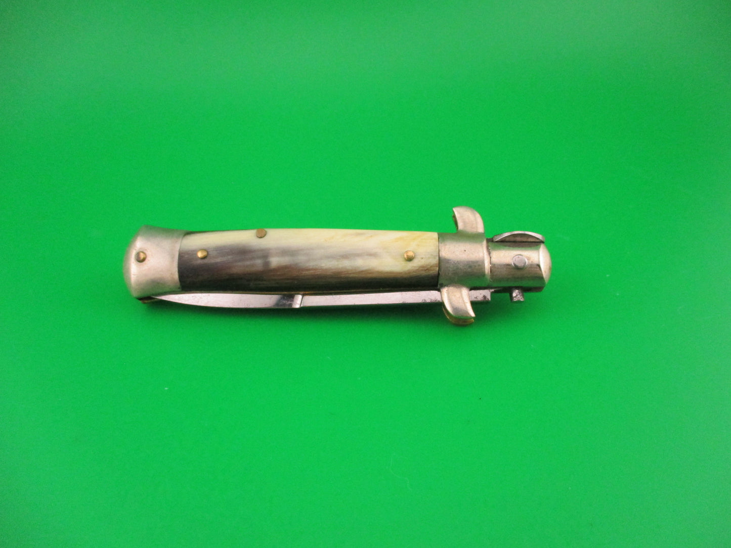 Sterile 16cm Italian picklock 1950s vintage Horn Bayonet automatic knife