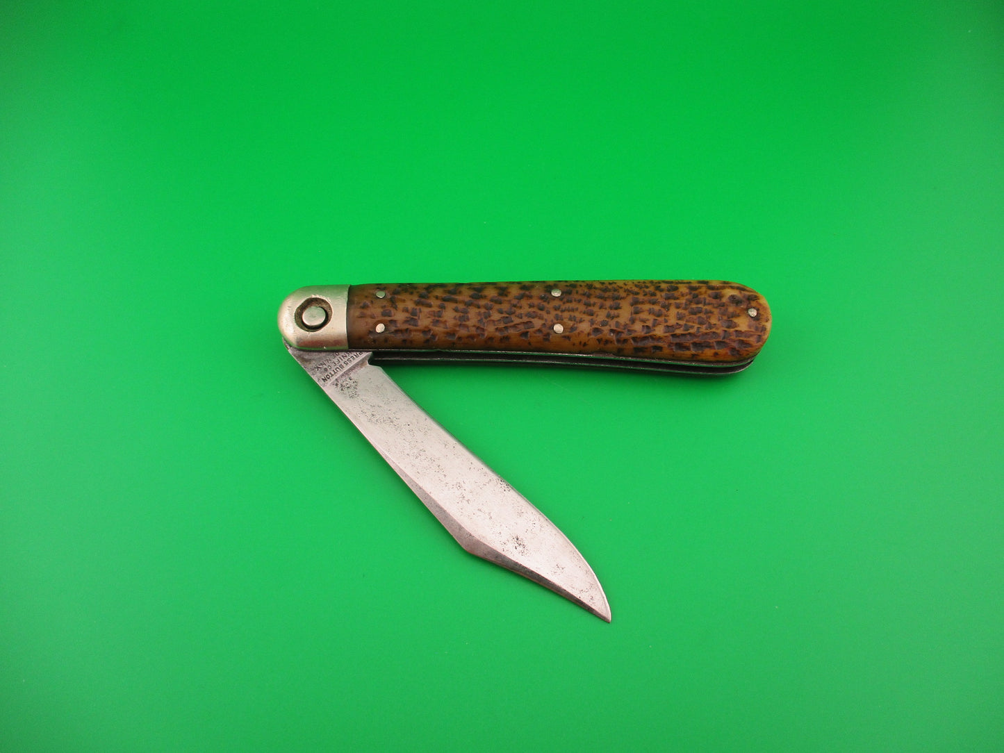 Press Button Knife Co #1000 INVINCIBLE antique switchblade knife